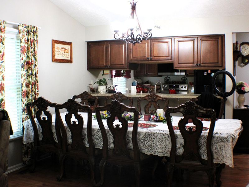 1058 Chatham Lane W, Delaware, OH 43015 Photo 13
