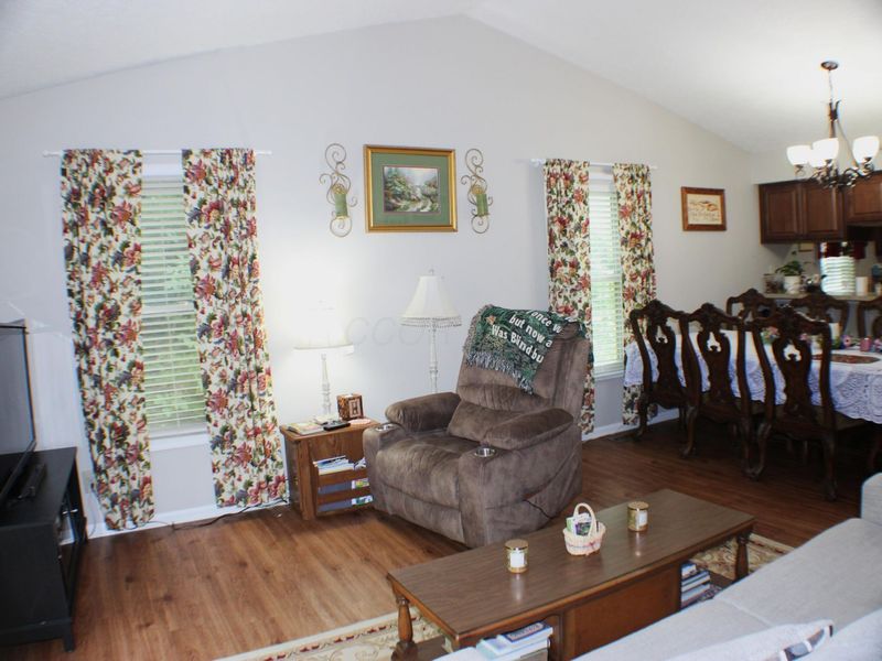 1058 Chatham Lane W, Delaware, OH 43015 Photo 17