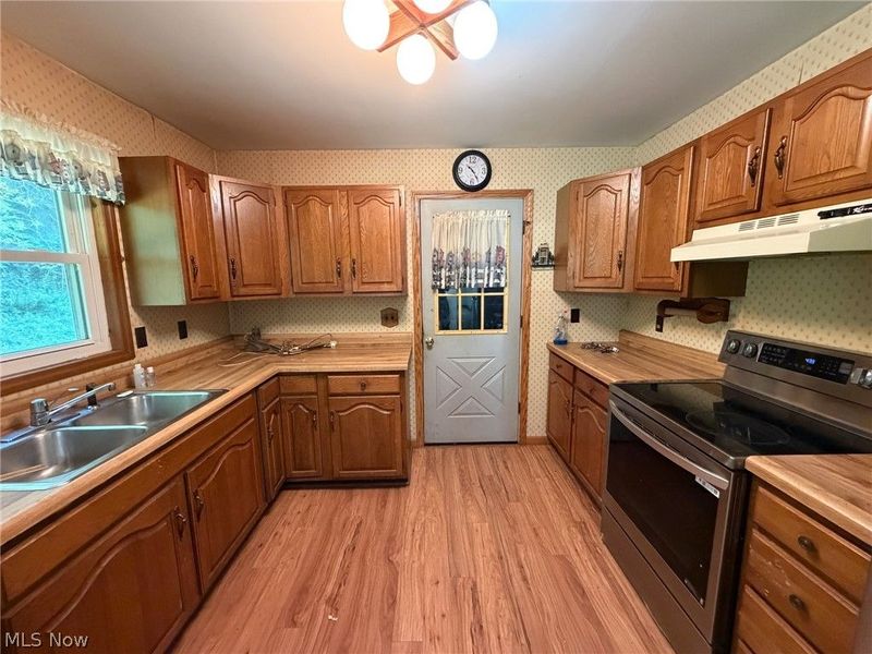 32700 Patterson Road, Bowerston, OH 44695 Photo 13