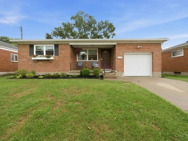 618 Ivyhill Drive, Delhi Twp, OH 45238