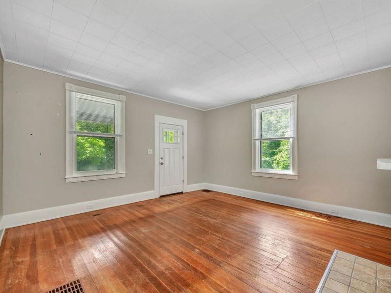 1085 Church Avenue, Glendale, OH 45246 Photo 8