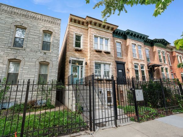 2448 W Taylor Street, Chicago, IL 60612