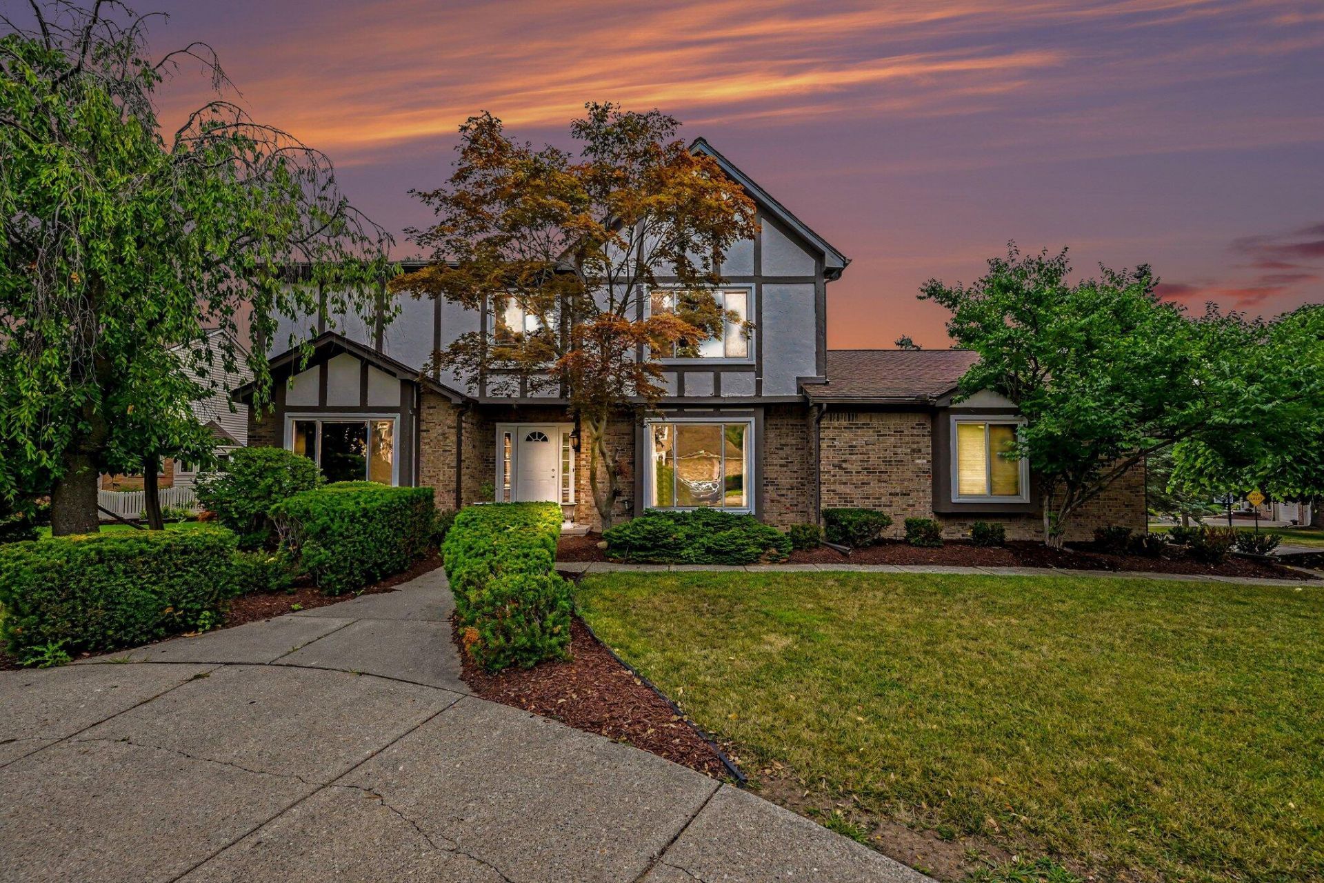 22276 Sheffield Court, Farmington Hills, MI 48335 Main Photo