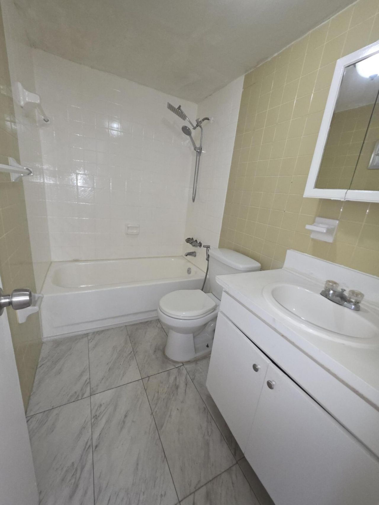 4655 Palm Avenue, Unit 205, Hialeah, FL 33012 Photo