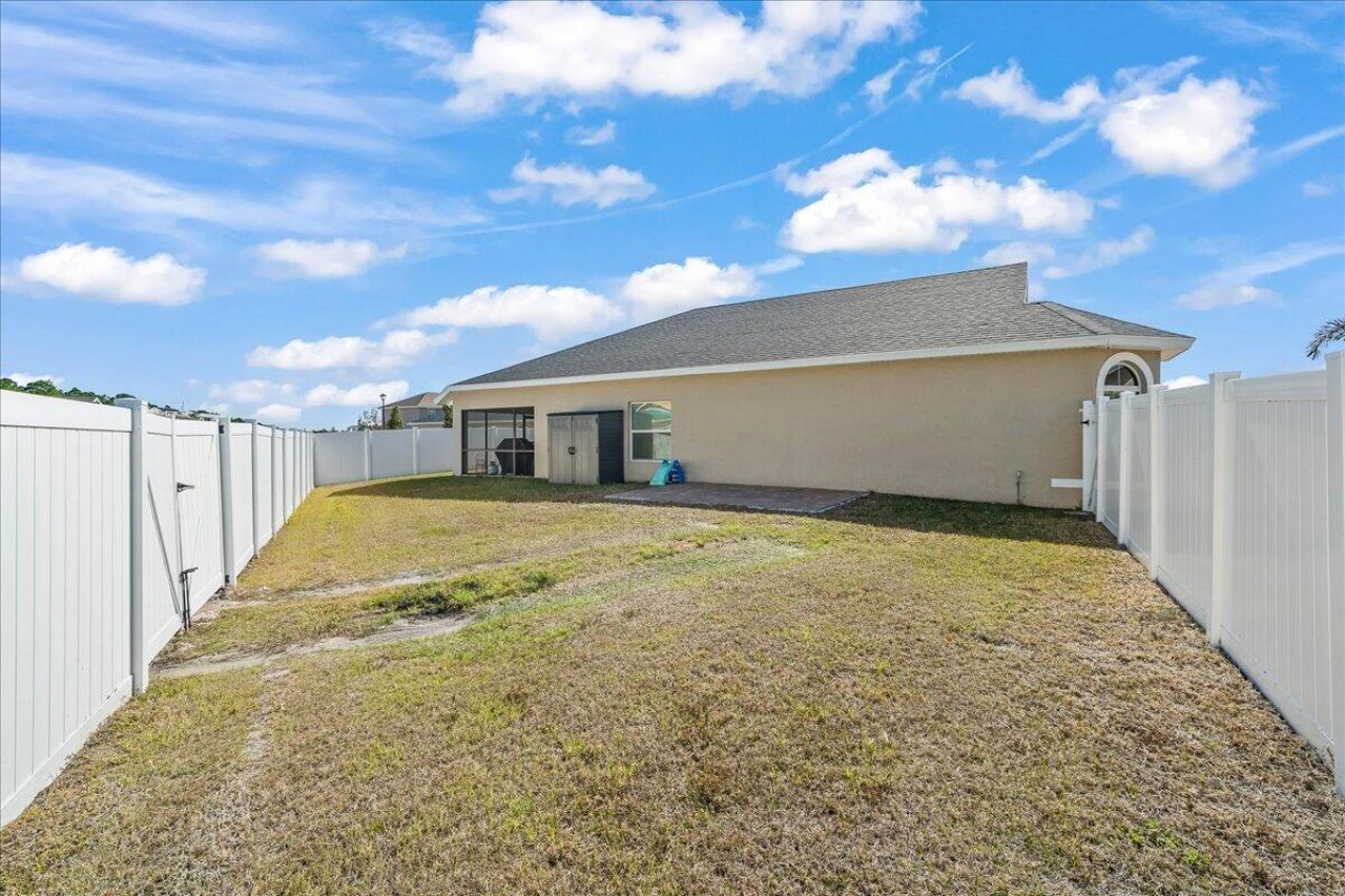 340 Palm Breezes Drive, Fort Pierce, FL 34945 Photo