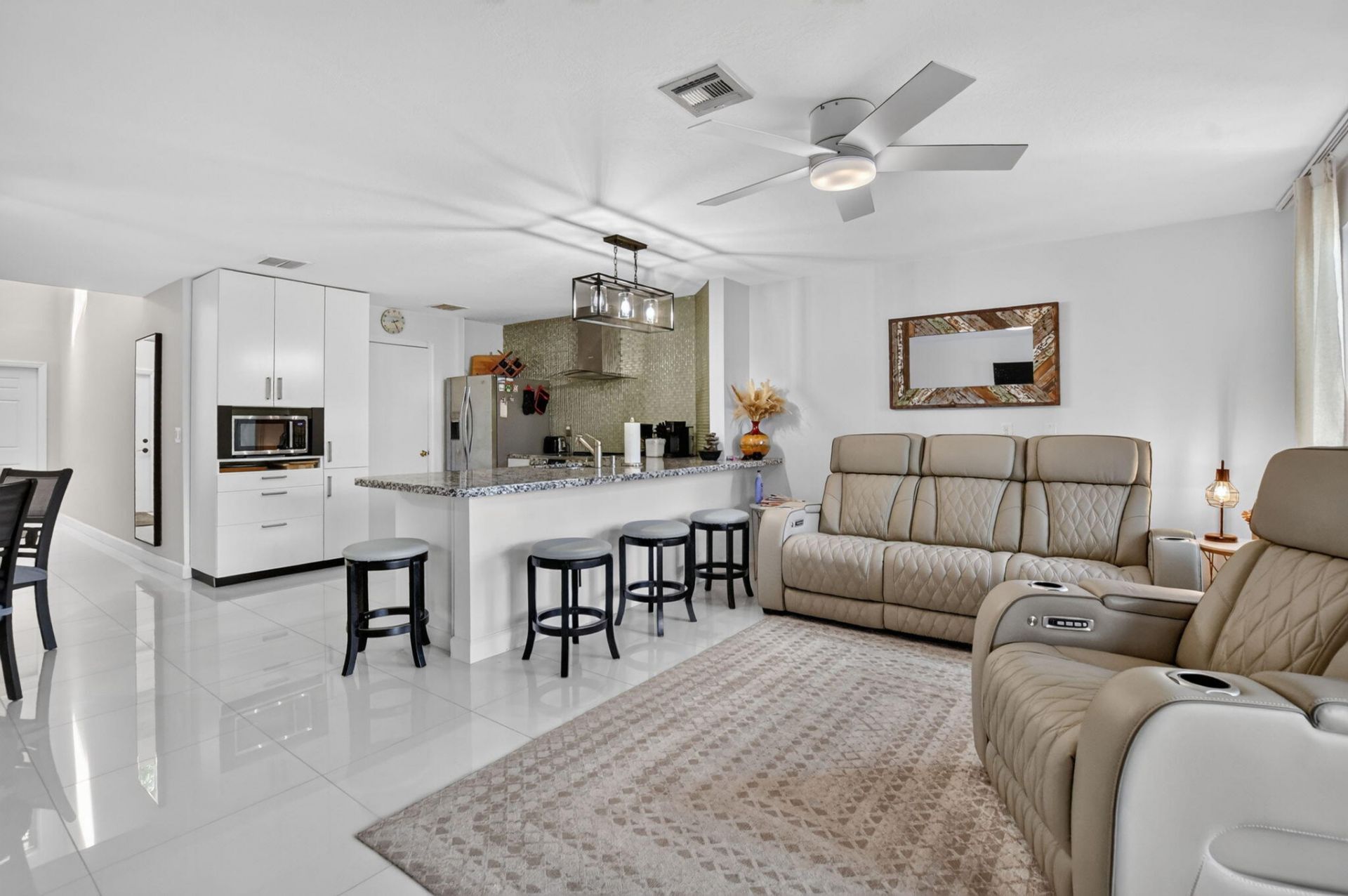 2260 Discovery Circle W, Deerfield Beach, FL 33442 Photo