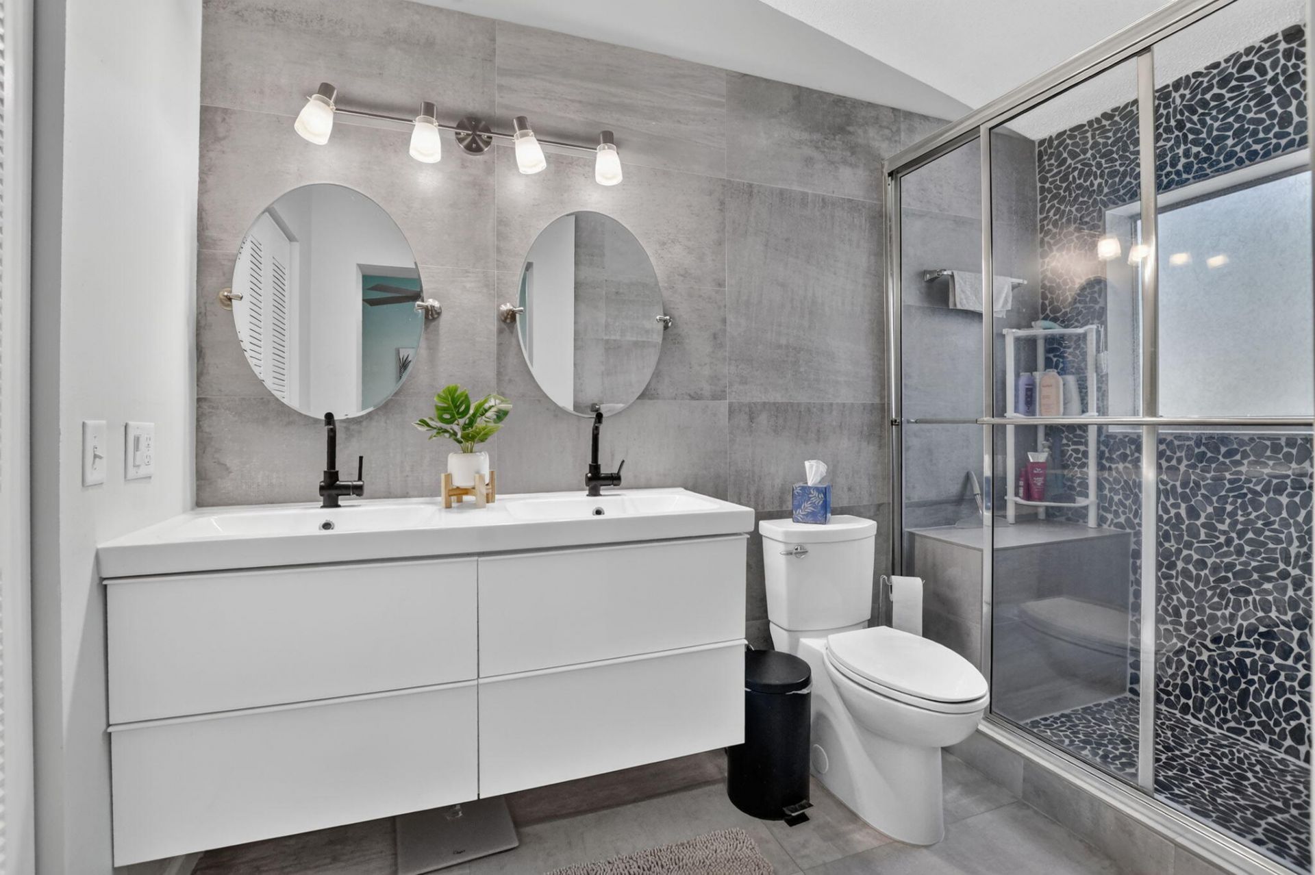2260 Discovery Circle W, Deerfield Beach, FL 33442 Photo