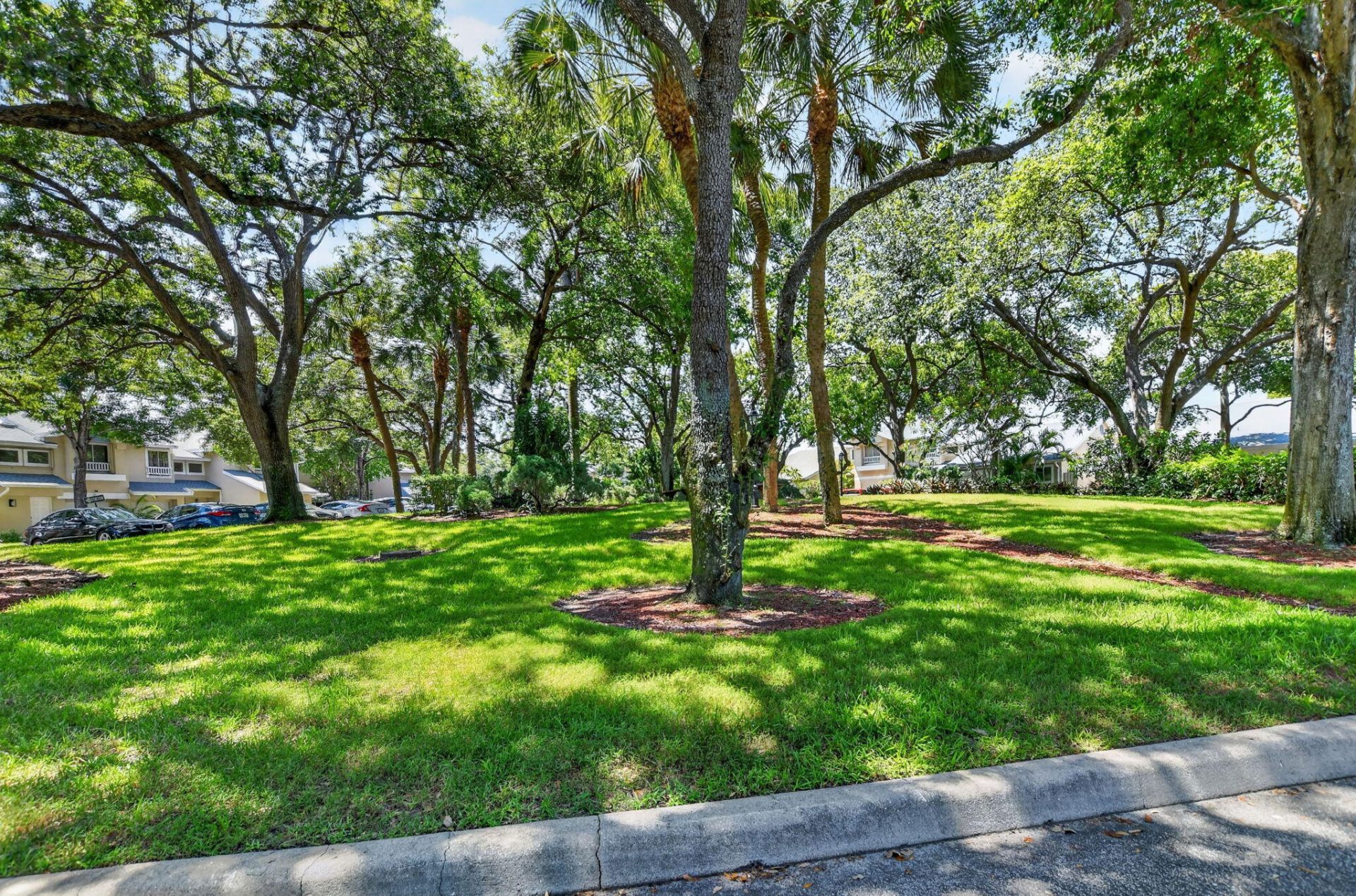 2260 Discovery Circle W, Deerfield Beach, FL 33442 Photo