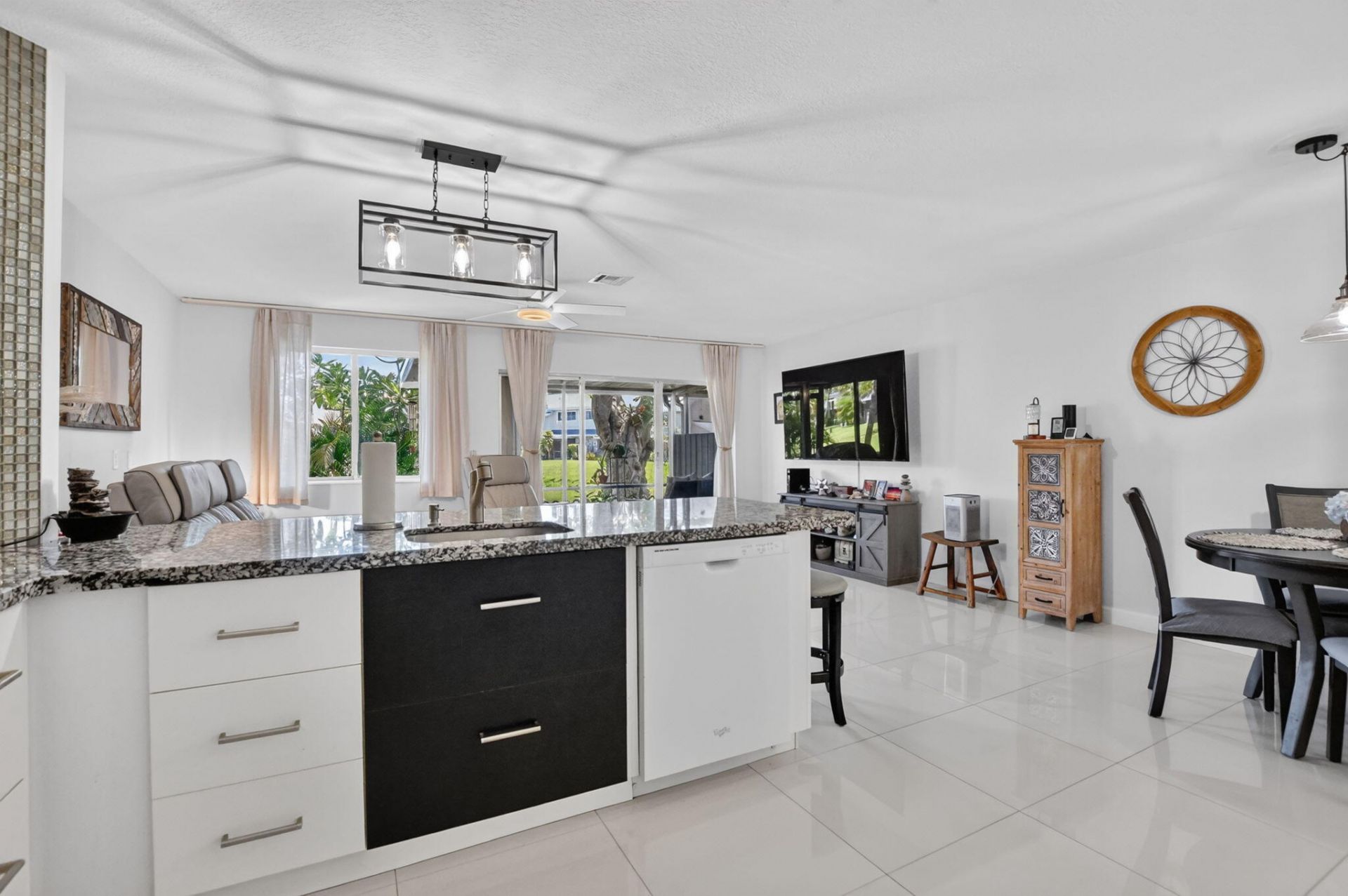 2260 Discovery Circle W, Deerfield Beach, FL 33442 Photo