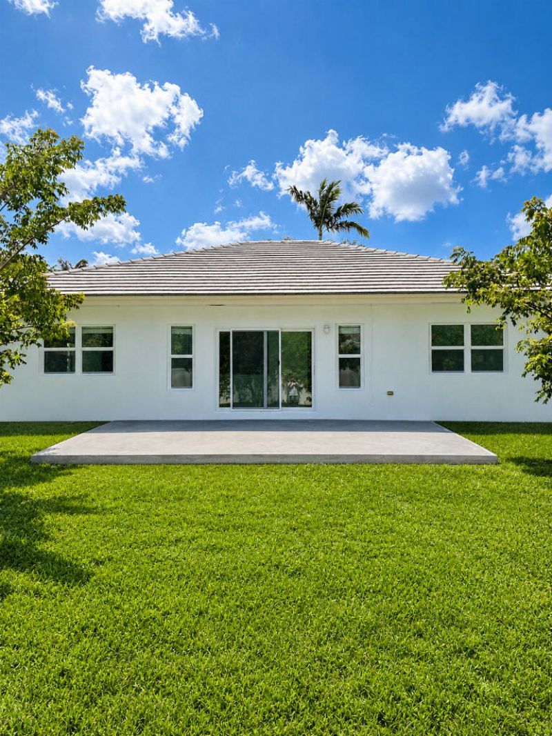 300 NW 17th Avenue, Pompano Beach, FL 33069 Photo