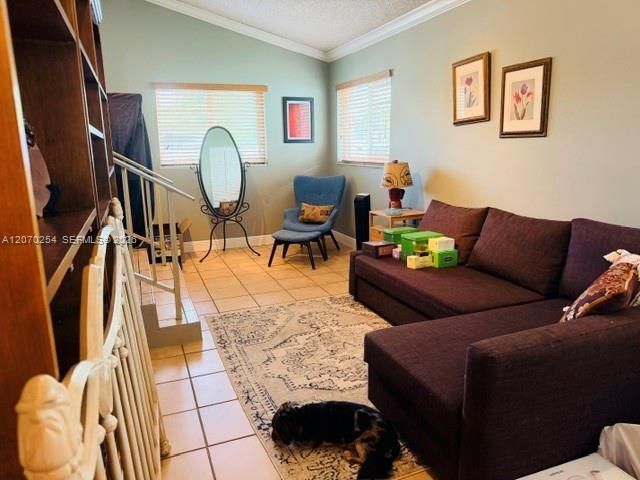 245 W 60th St, Hialeah, FL 33012 Photo
