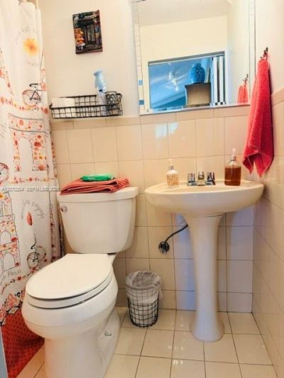 245 W 60th St, Hialeah, FL 33012 Photo