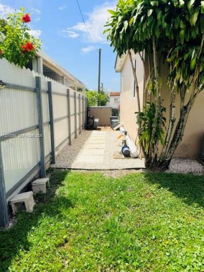 245 W 60th St, Hialeah, FL 33012 Photo