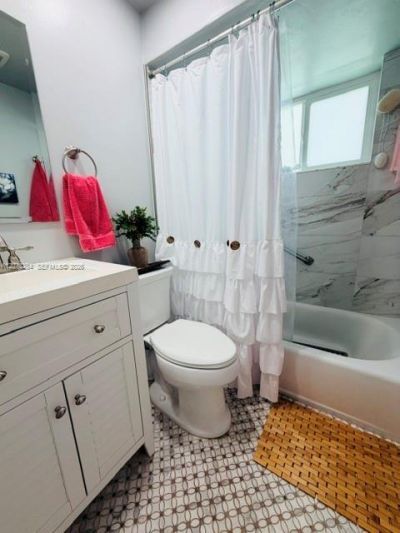 245 W 60th St, Hialeah, FL 33012 Photo