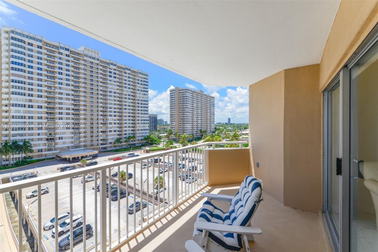 1950 S Ocean Dr, Unit 7G, Hallandale Beach, FL 33009 Photo