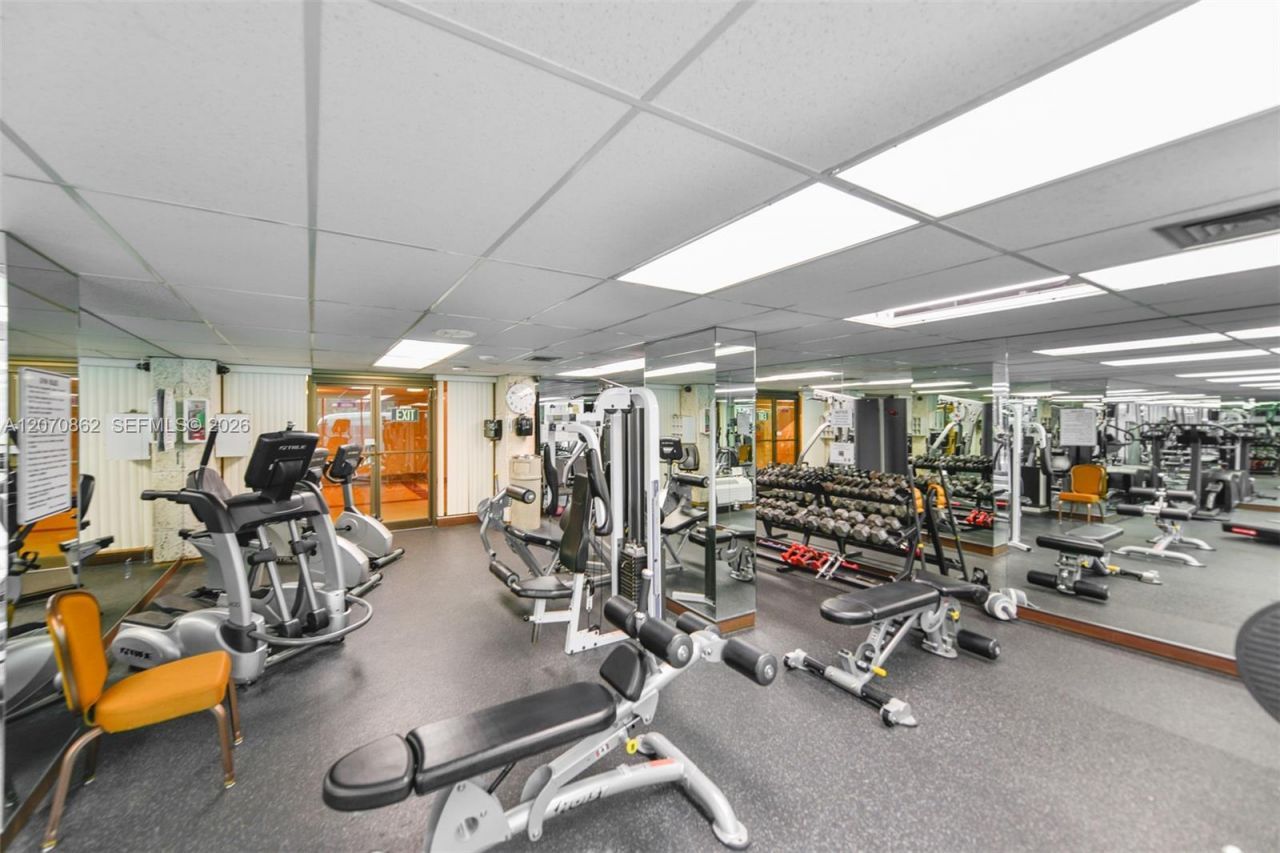 1950 S Ocean Dr, Unit 7G, Hallandale Beach, FL 33009 Photo