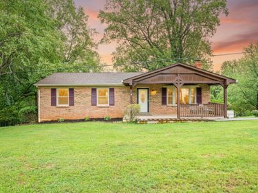 2294 High Peak Road, Monroe, VA 24574