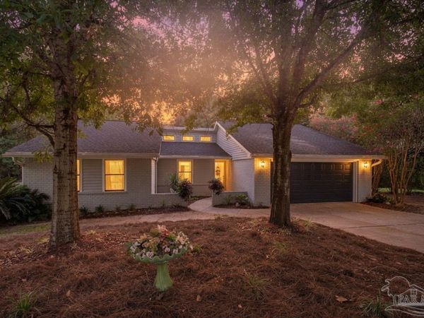 1016 Fleming Dr, Pensacola, FL 32514