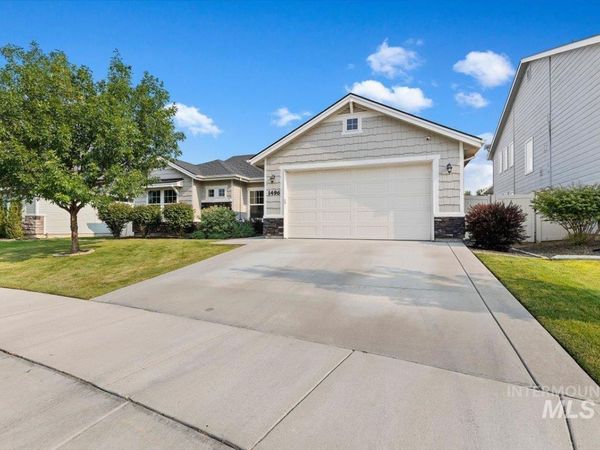 1496 E Strauss, Meridian, ID 83646