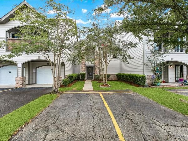 350 EMERALD FORREST Boulevard, Unit 2102, Covington, LA 70433