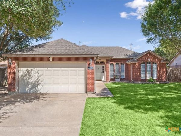 3106 Red Oak Drive, Belton, TX 76513