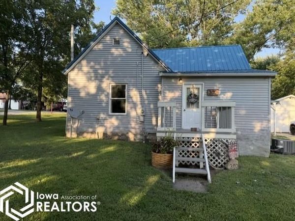 302 N Liberty, Cincinnati, IA 52549