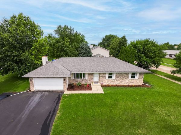 265 W Carol Avenue, Cortland, IL 60112
