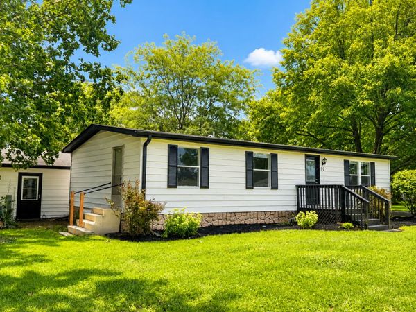50 Maple Lane , Sandwich, IL 60548