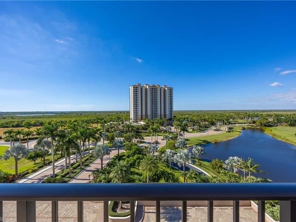 1060 Borghese LN, Unit 701, NAPLES, FL 34114