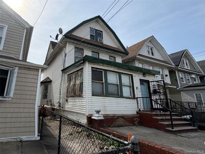 9508 111th Street Richmond Hill, NY 11419
