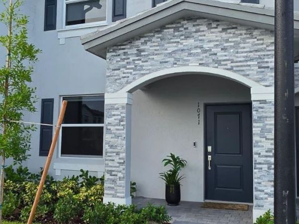 1071 SE 2ND, Florida City, FL 33034