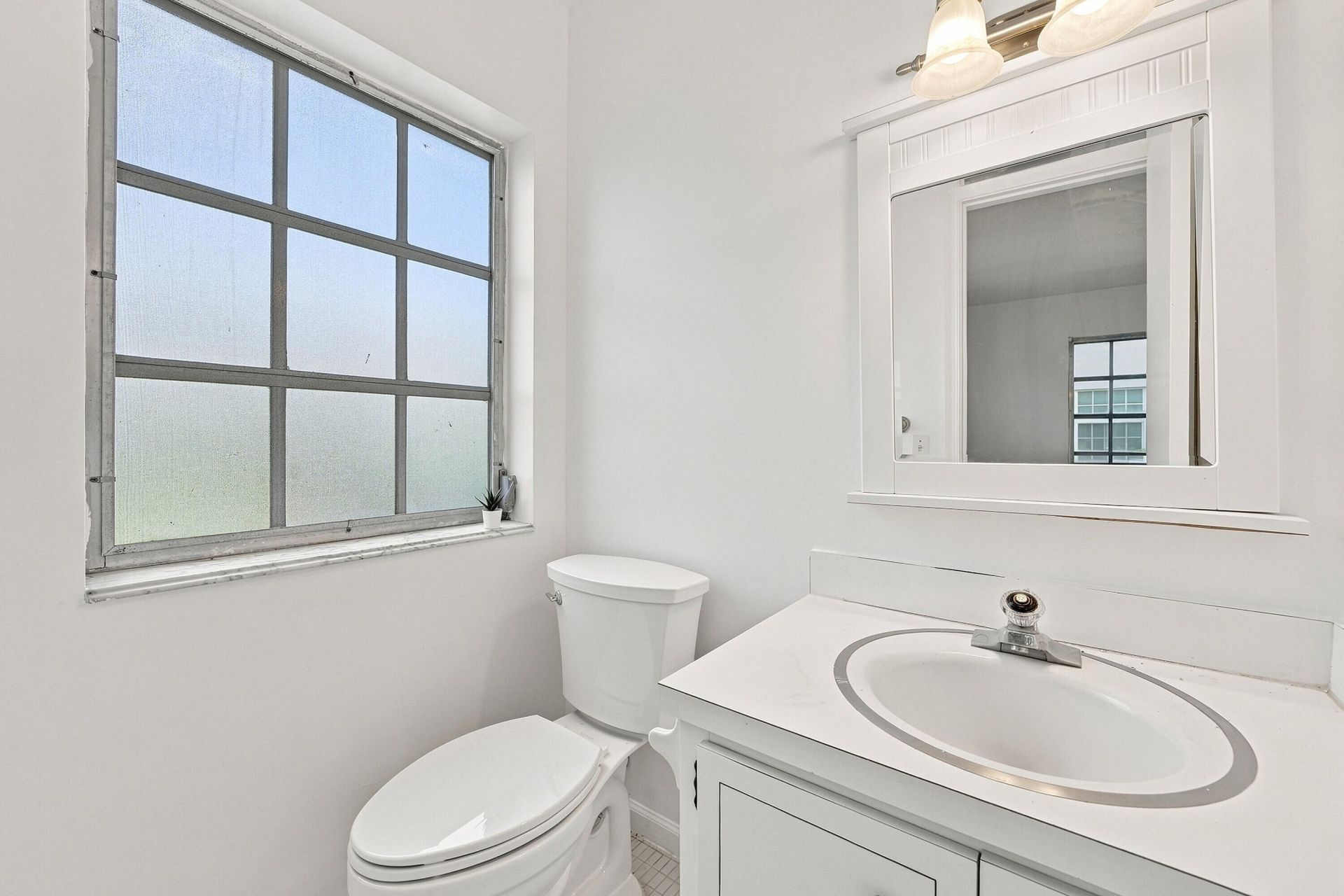 2211 NE 67th Street, Unit 1102, Fort Lauderdale, FL 33308 Photo
