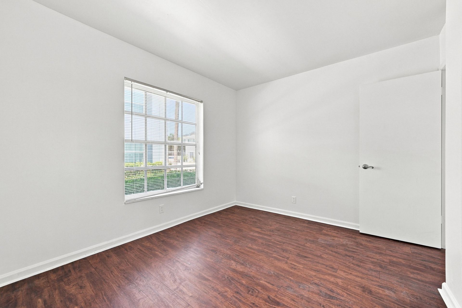 2211 NE 67th Street, Unit 1102, Fort Lauderdale, FL 33308 Photo