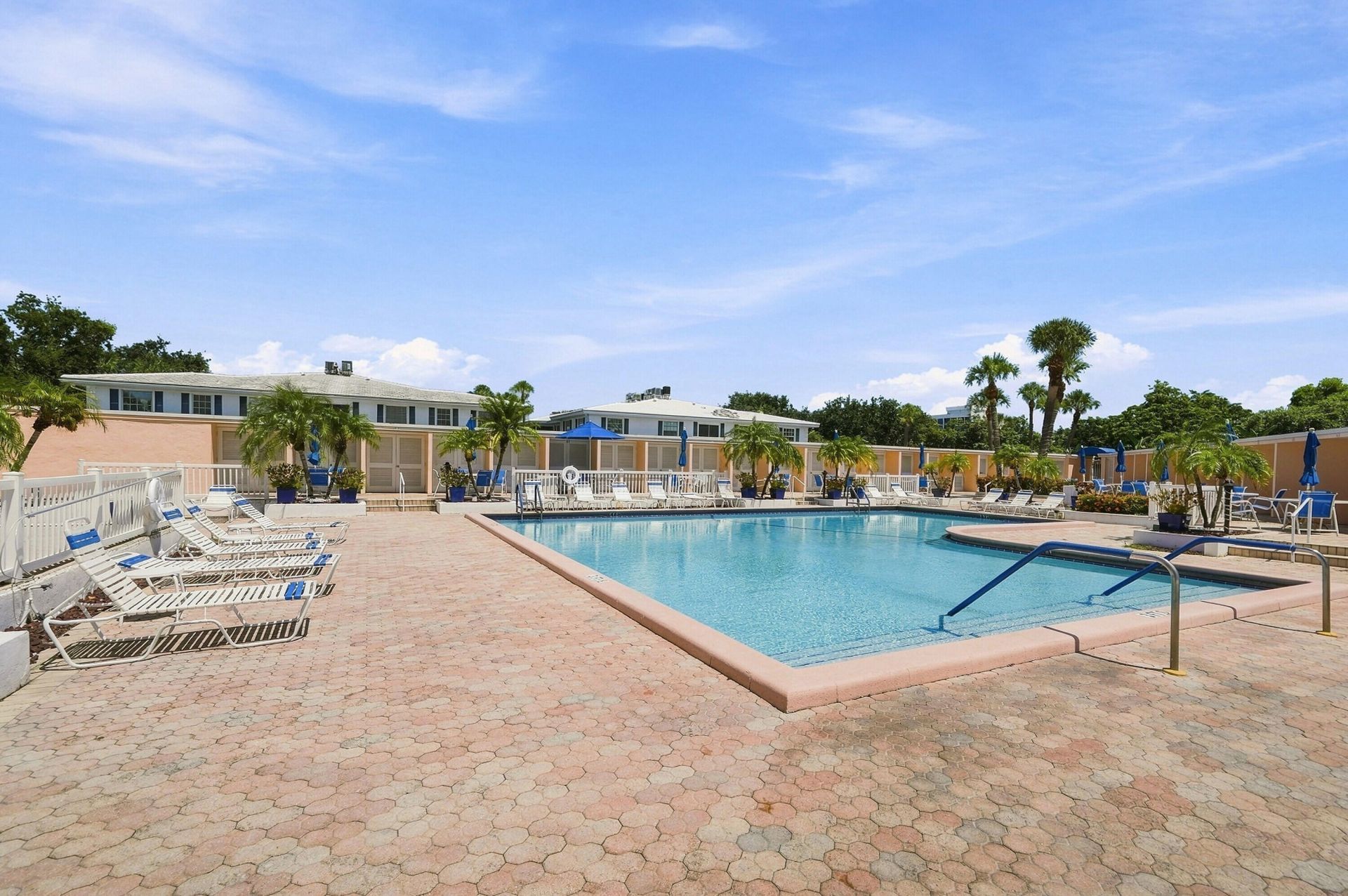 2211 NE 67th Street, Unit 1102, Fort Lauderdale, FL 33308 Photo
