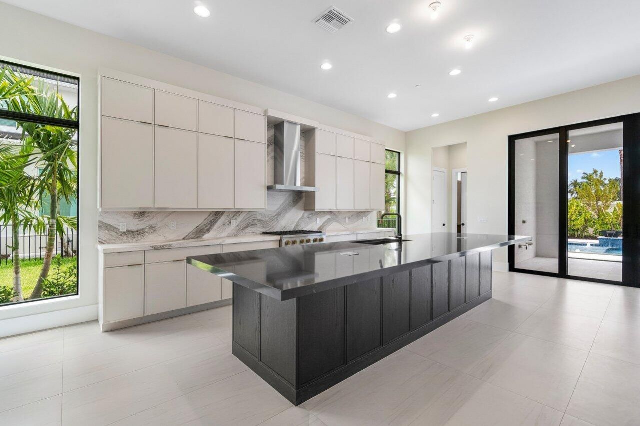 9148 Coral Isles Circle, Unit {Lot 13}, Palm Beach Gardens, FL 33412 Photo