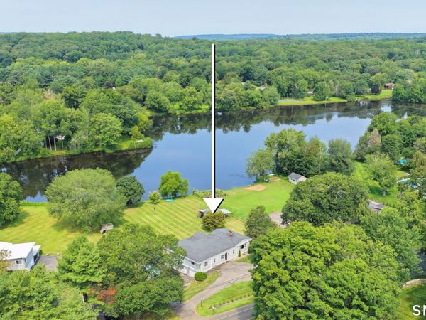 570 Grassy Hill, Orange, CT 06477