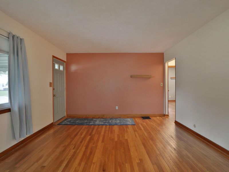 3220 Medina Avenue , Columbus, OH 43224 Photo 6