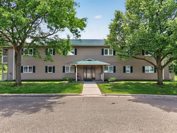 3275 80th Street E, Unit 307, Inver Grove Heights, MN 55076