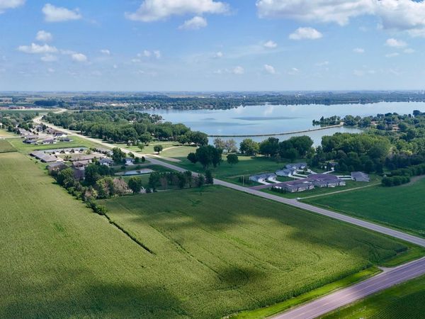 0 S Crailsheim Rd, Worthington, MN 56187
