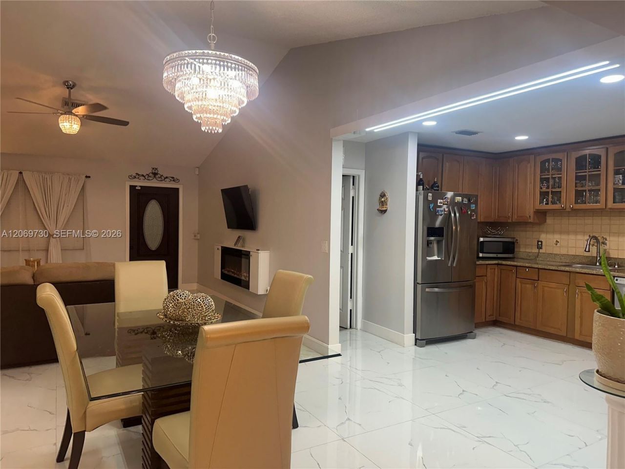 1051 SW 99th Ave, Pembroke Pines, FL 33025 Photo