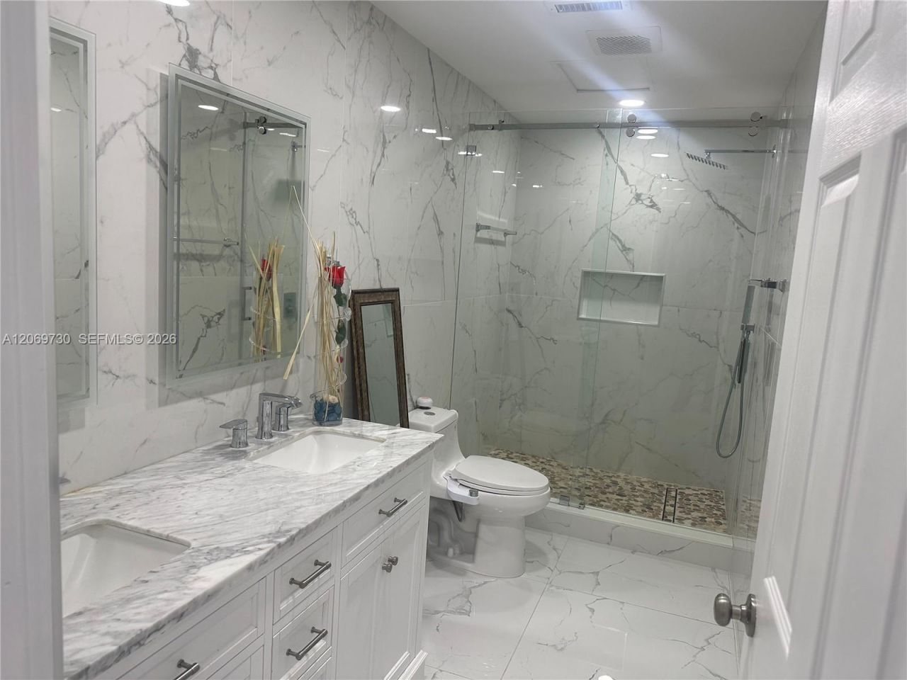 1051 SW 99th Ave, Pembroke Pines, FL 33025 Photo