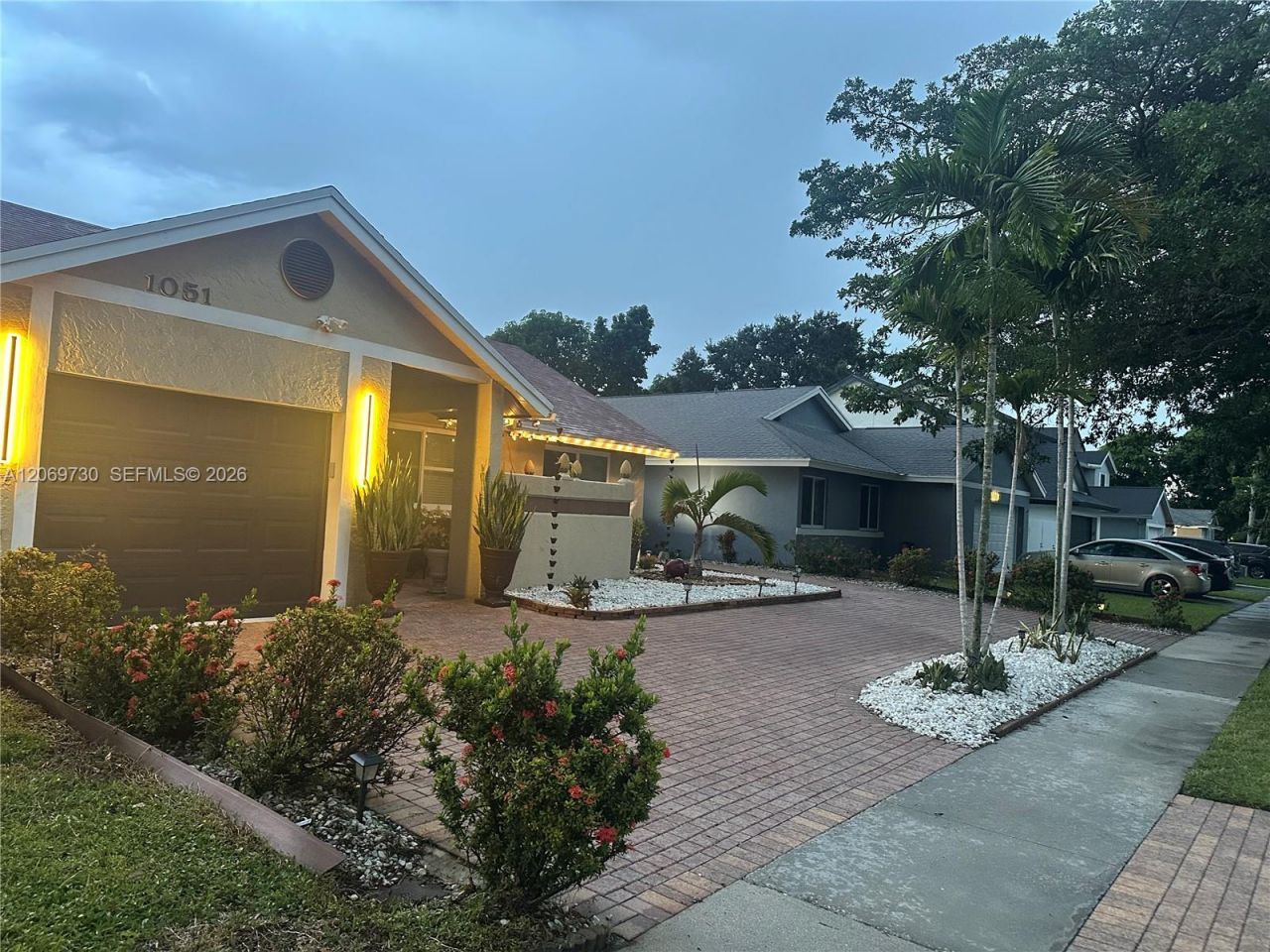 1051 SW 99th Ave, Pembroke Pines, FL 33025 Photo