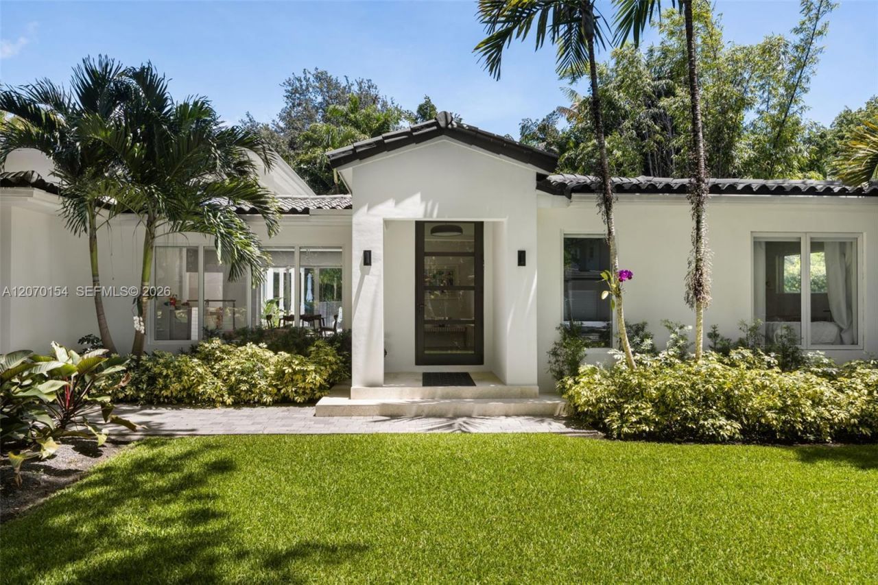 1015 Bayamo Ave , Coral Gables, FL 33146 Photo