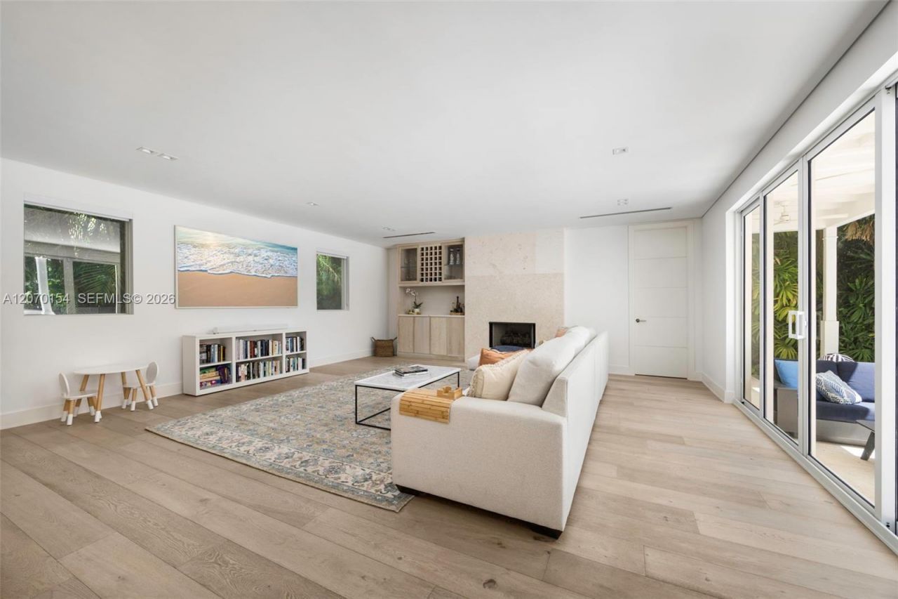 1015 Bayamo Ave , Coral Gables, FL 33146 Photo