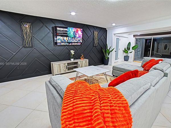 8651 Sunset Strip , Sunrise, FL 33322