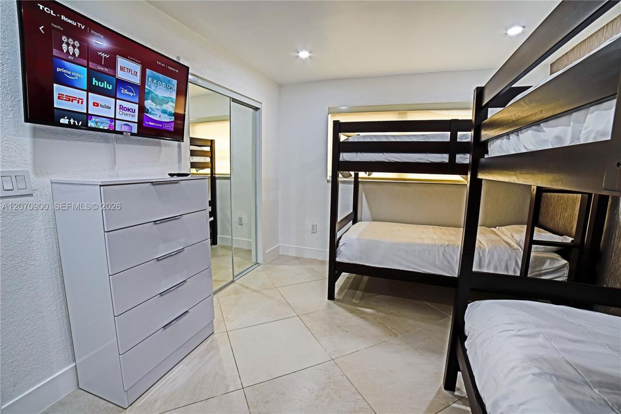 8651 Sunset Strip , Sunrise, FL 33322 Photo