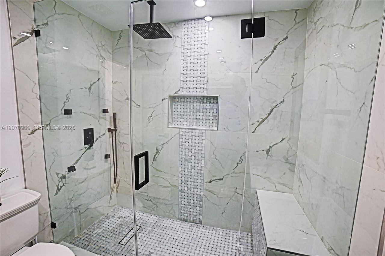 8651 Sunset Strip , Sunrise, FL 33322 Photo