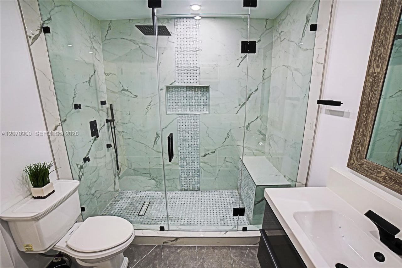 8651 Sunset Strip , Sunrise, FL 33322 Photo