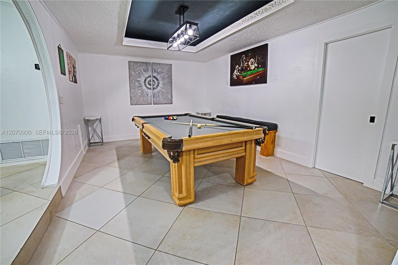 8651 Sunset Strip , Sunrise, FL 33322 Photo