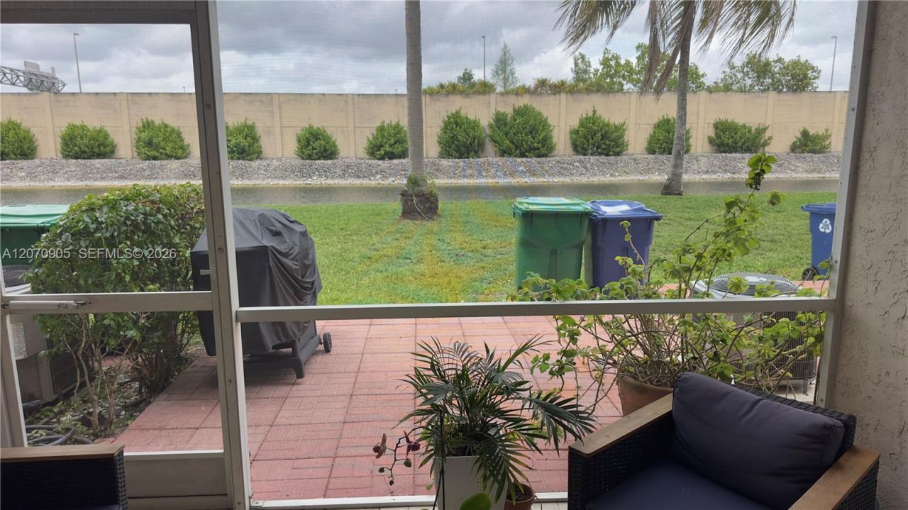 9925 NW 57th Manor, Coral Springs, FL 33076 Photo